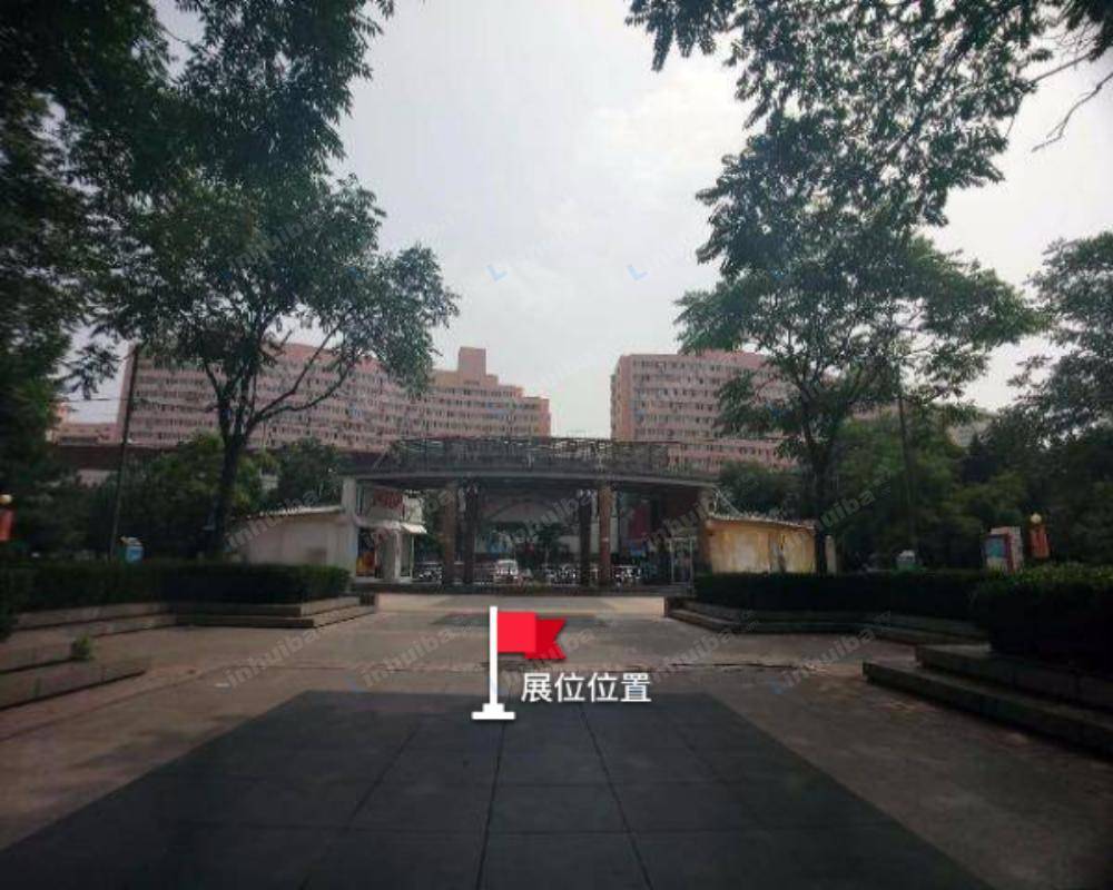 北京方庄体育公园 - 正门入口处