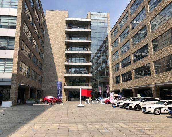 软件园广场 - 软件园15号-16号广场