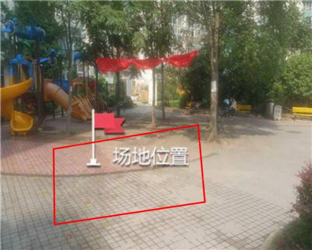 北京都市心海岸雅园 - 小区东北位置活动广场