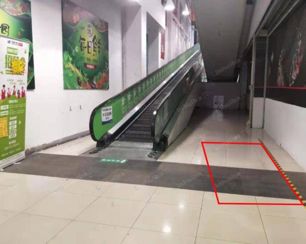 杭州物美超市望江店 - 一楼下行电梯口处