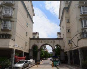 统建阳光北苑北门入口右侧空地