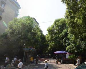 南门左边业主出入口