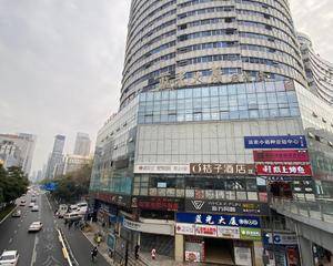 成都蓝光大厦 - 进门过道处