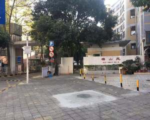 一期和二期的广场