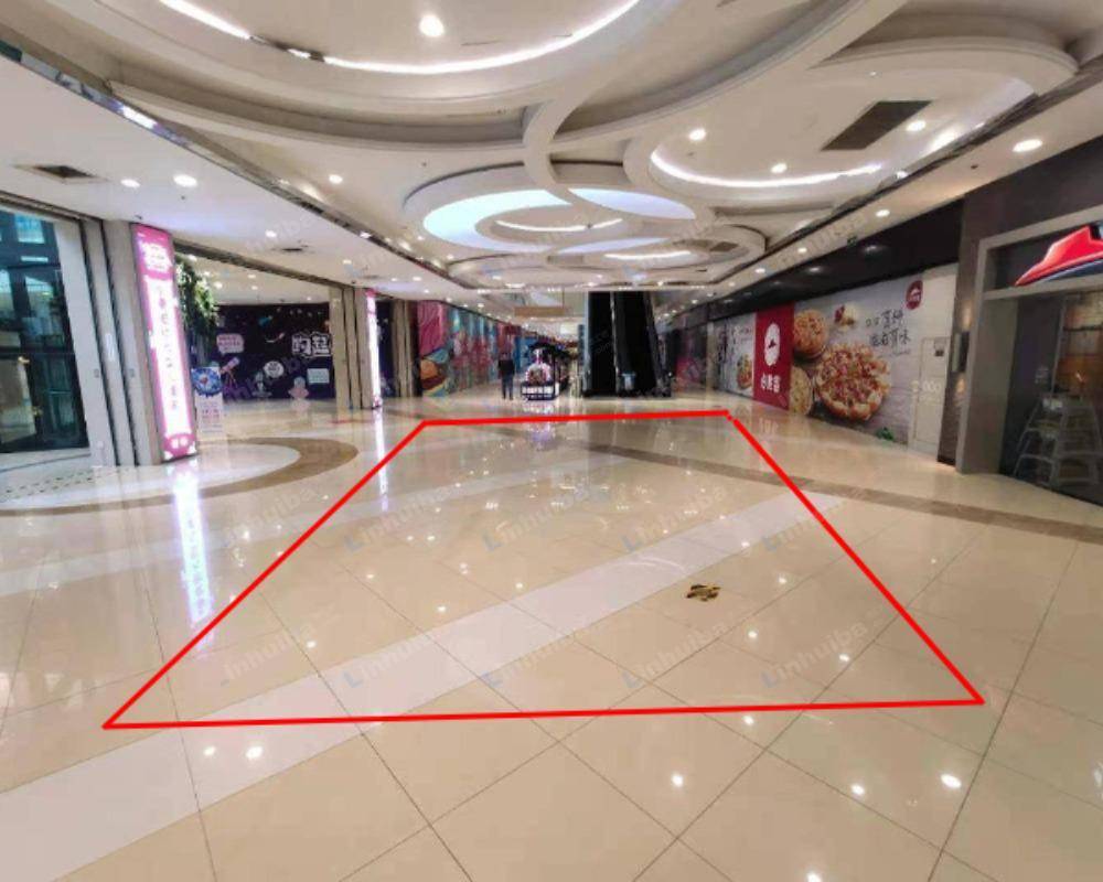 青岛李沧宝龙城市广场 - 一楼必胜客门前连廊