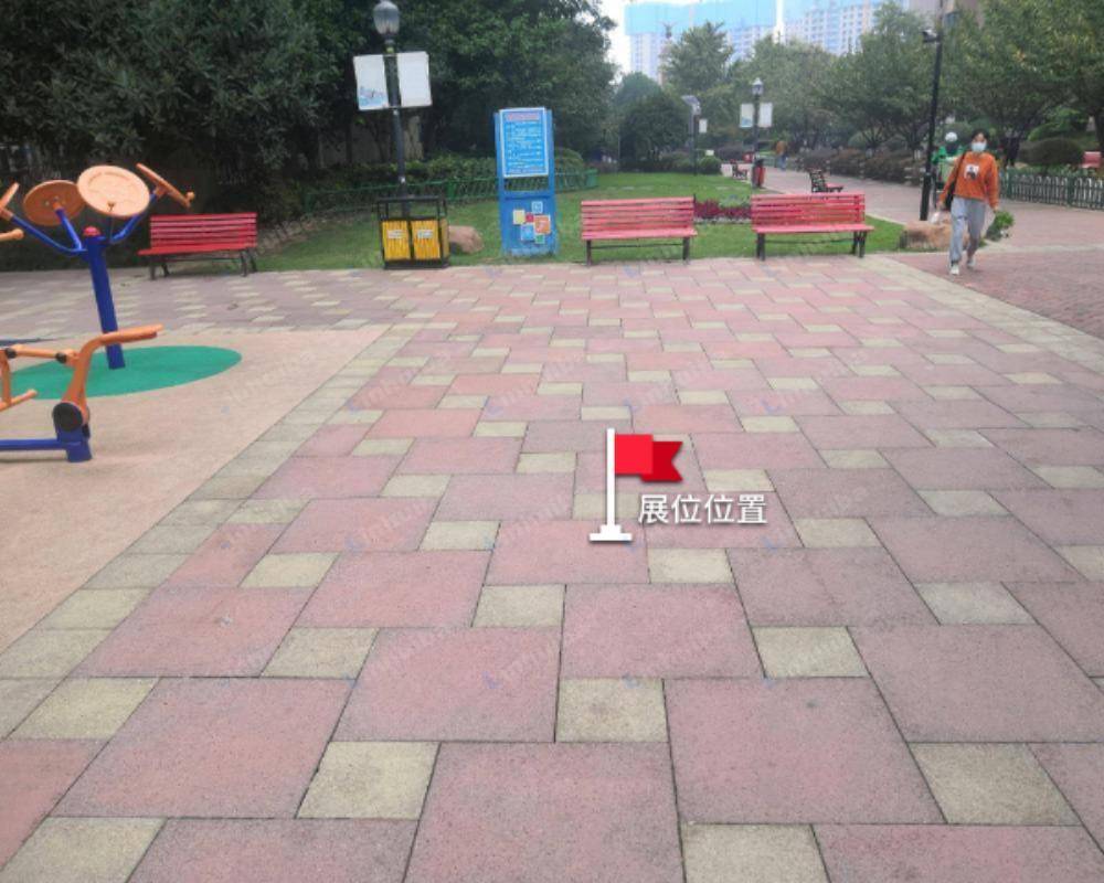 武汉万科金色城市南区 - 小区内广场