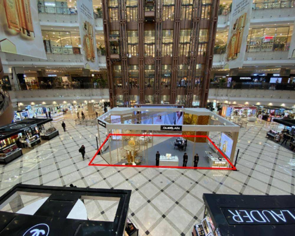 上海新世界大丸百货 - 一楼中庭