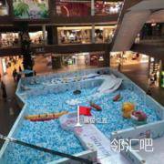 一楼树屋中庭