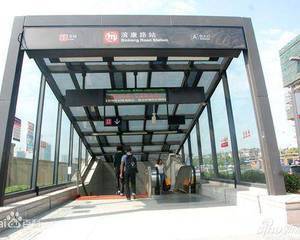 非付费区A口对面（预留通道）