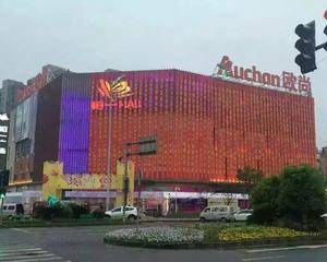 江北恒一广场一楼手扶梯前