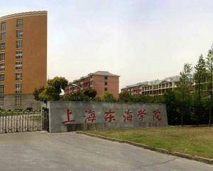 教学区主通道旁
