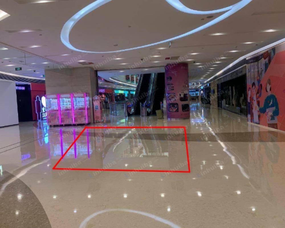 重庆英利大融城解放碑店 - 一层小中庭