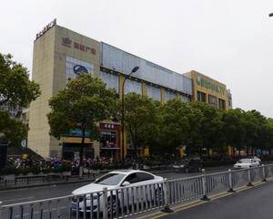 杭州西城广场 - 正门内空地