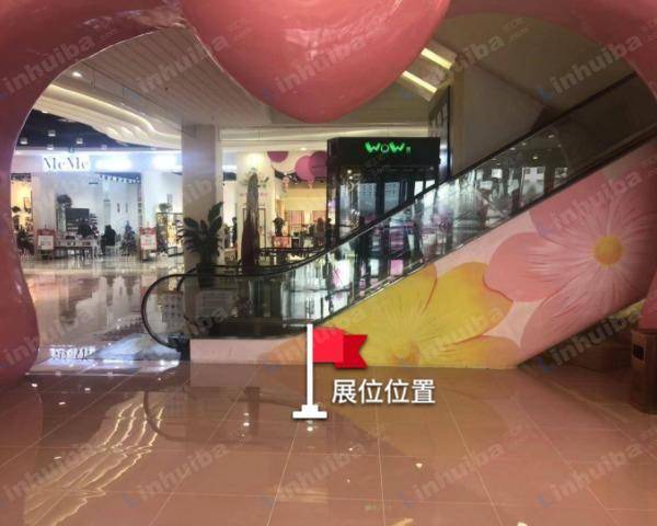 大连开发区万达广场 - 一层2号门入口