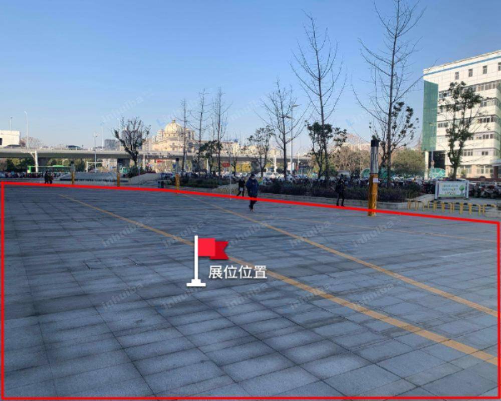 南京金轮双子星广场 - 外广场