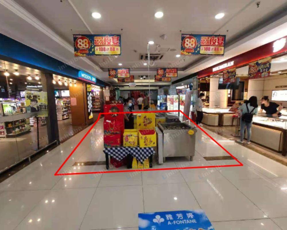 青岛利群长江商厦 - 一楼连廊