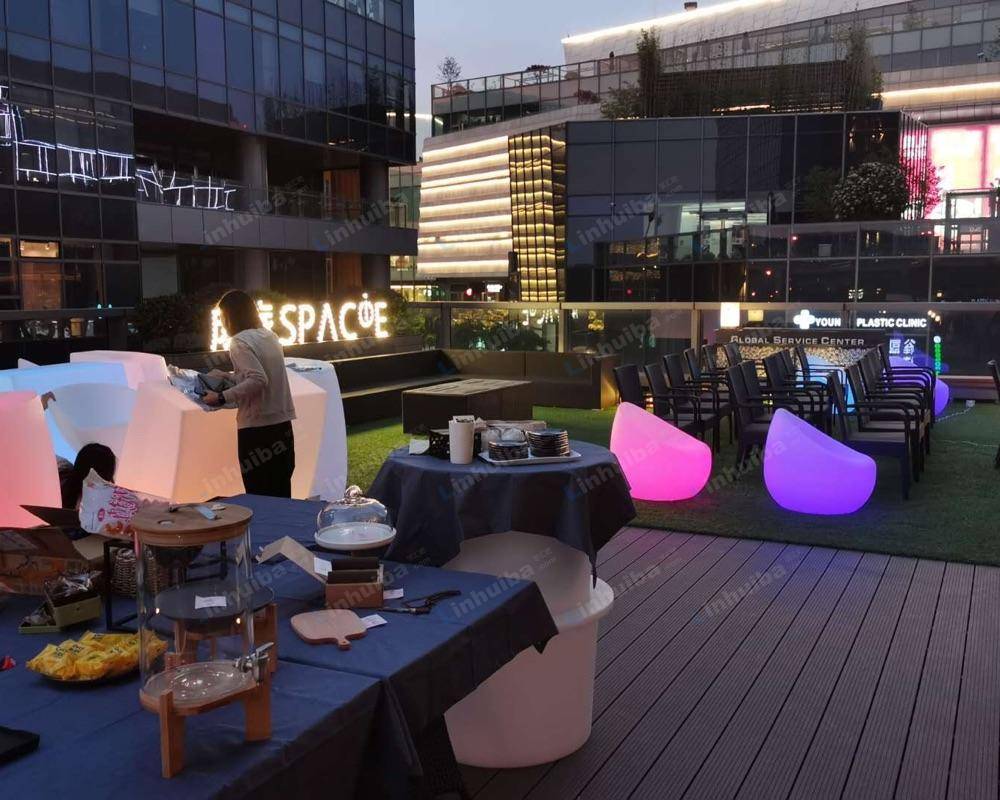 成旅商务中心 - 大露台