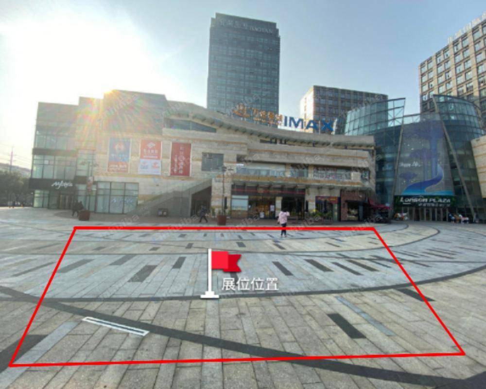 上海龙盛国际商业广场 - 外广场