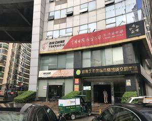 长沙锦绣华天B座 - 大厅过道处