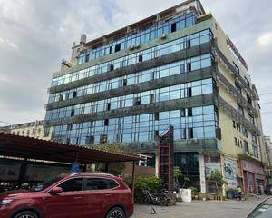 B座大厅楼梯右侧