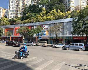 深圳东大街佳纷天地 - 一楼客服台旁