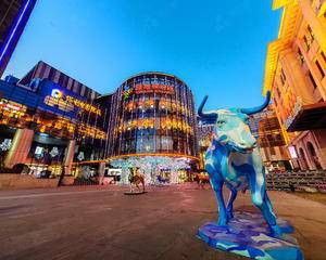 北京绿地缤纷城大兴店东岸 - 下沉广场