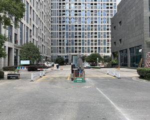 杭州欣北钱江国际大厦2期 - 南门旁
