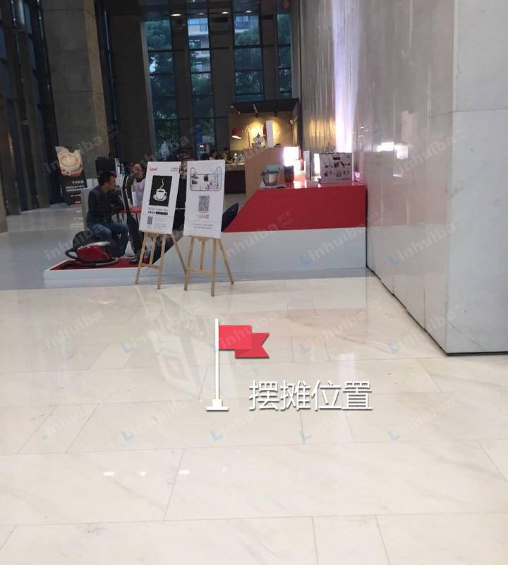 上海平安财富大厦 - 一楼大厅工商银行ATM机对面