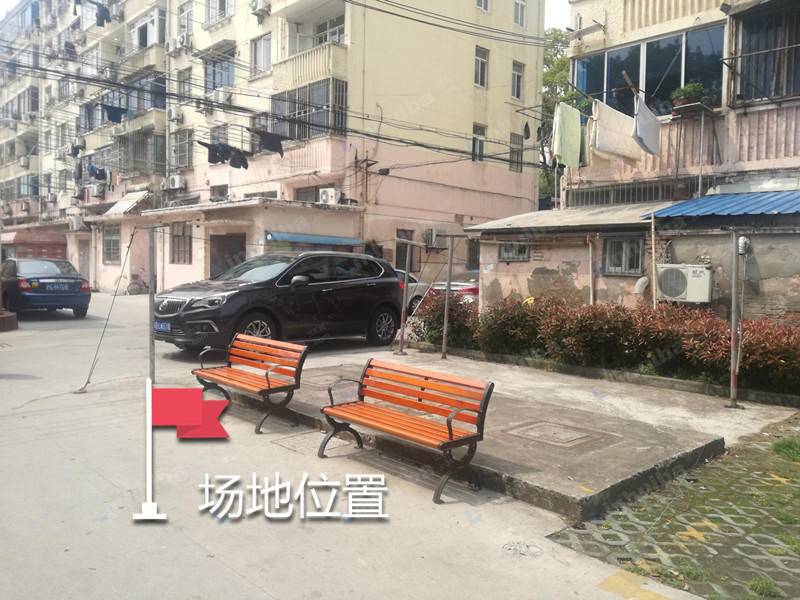上海北门一村 - 幼儿园附近空地