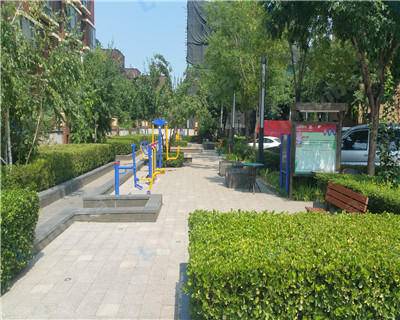 永泰园 - 小区东侧活动场地10平米