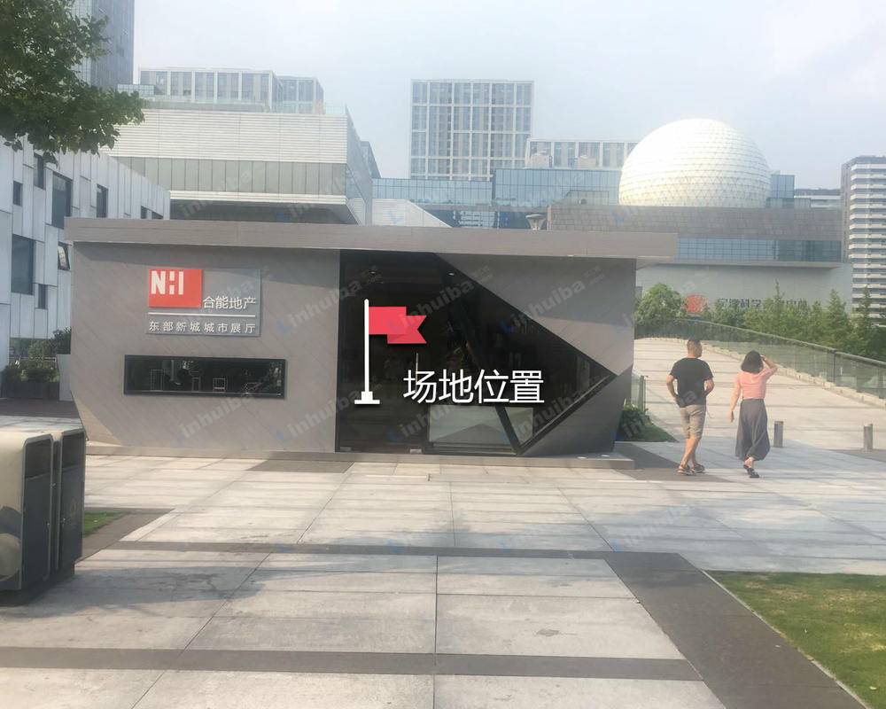 宁波文化广场 - 宁波文化广场中间桥南桥头左侧区域