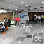 4楼美兰餐厅旁边，零食铺旁边，