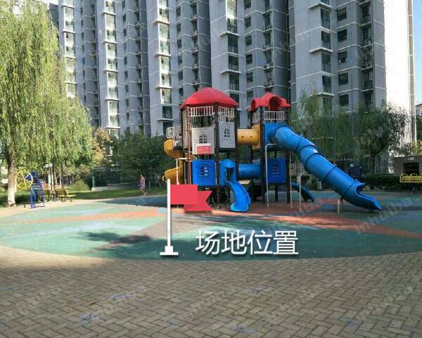 北京京汉旭城家园 - 儿童乐园滑梯北侧空地