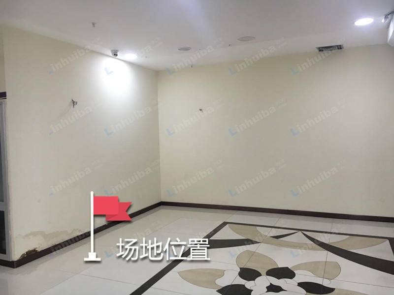 武汉汉商银座购物中心 - 4F电梯口空地