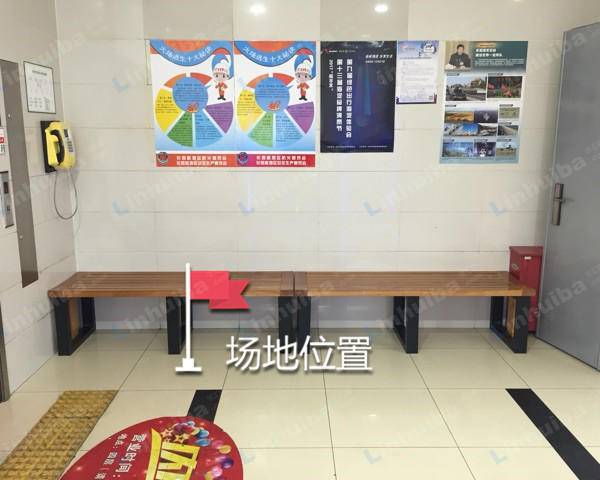 北京翠微百货牡丹园店 - 东侧靠近直梯旁边