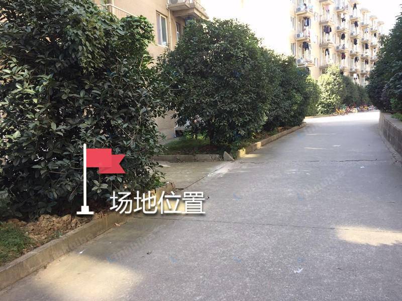 湖北第二师范学院(汤逊湖校区)-东门 - 学校男生宿舍五号楼二号门