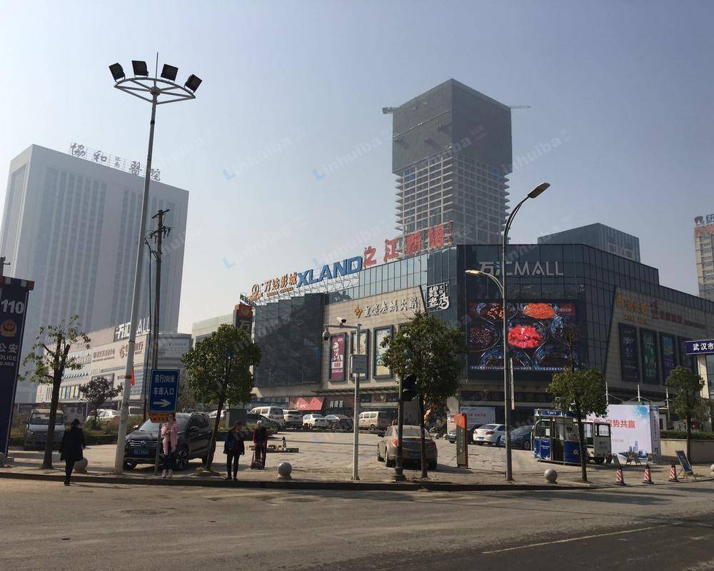 武汉联投广场万汇mall - 3号门门口处靠近oppo专卖店3