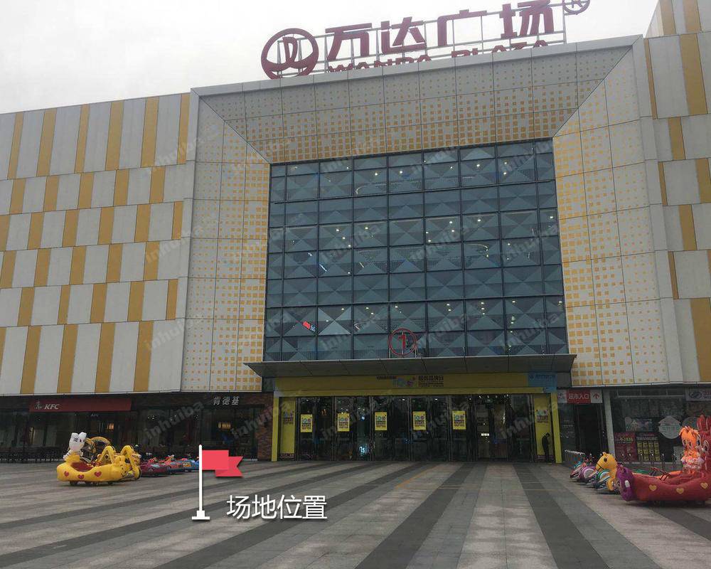 湖州吴兴万达广场 - 1号门外广场