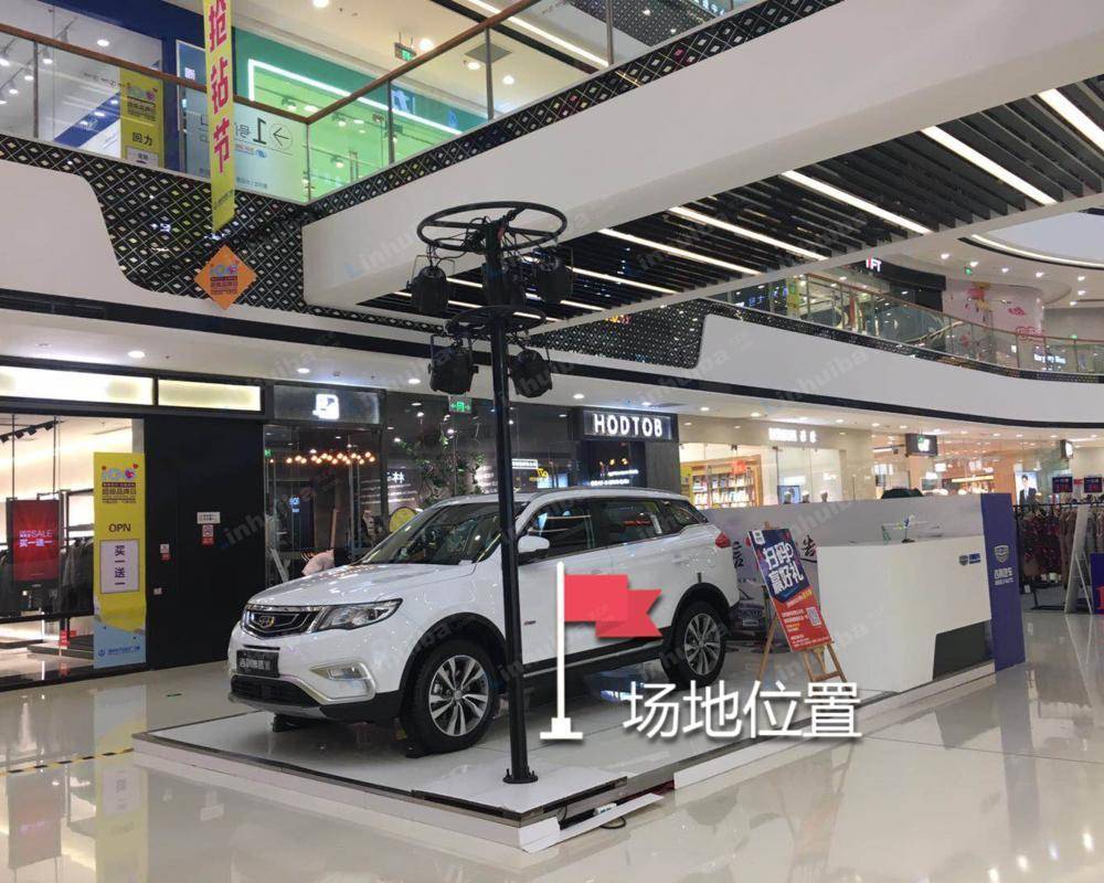 湖州吴兴万达广场 - 一层KFC前连廊