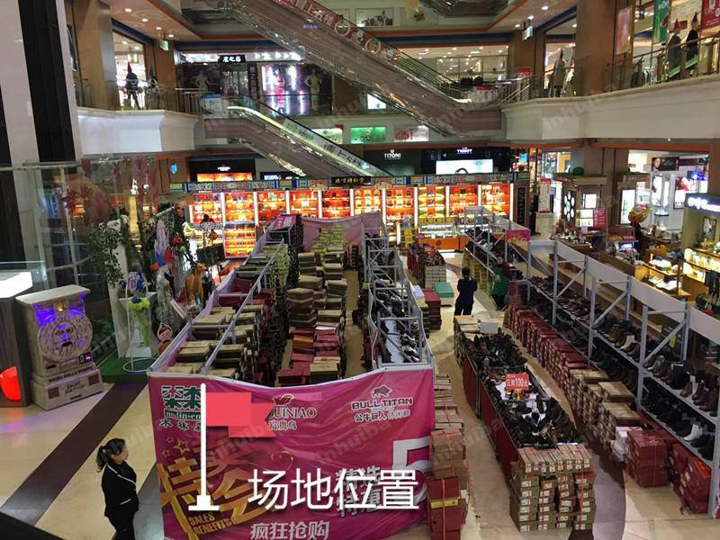 武汉新世界百货(钟家村店) - 新世界百货钟家村店中厅