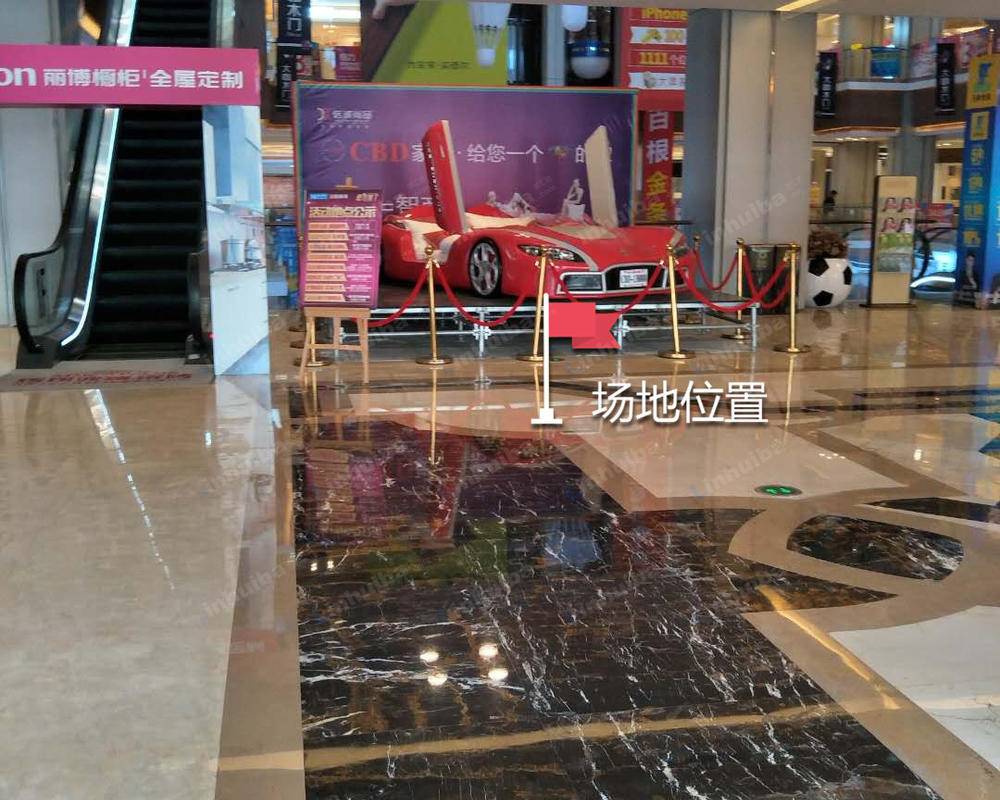 武汉红星美凯龙汉阳店 - 红星美凯龙汉阳店大厅中央