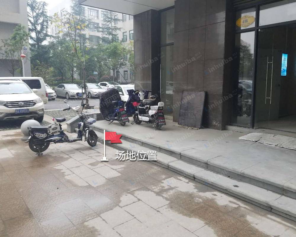 光谷科技港 - 光谷科技港四栋门口右侧
