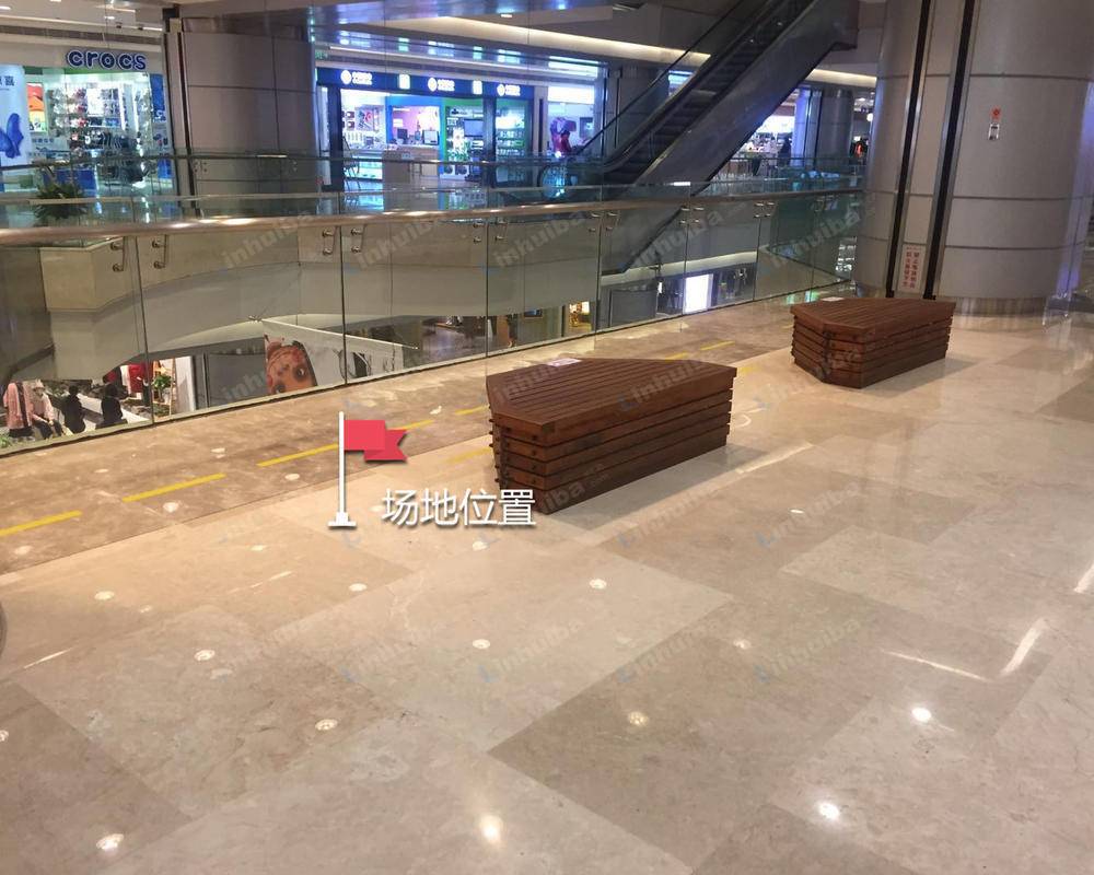 武商MALL - C区休息区northland前面