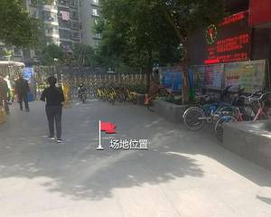 翰林珑城门口LED屏前方