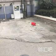 武汉市滨湖名都城侧门出口