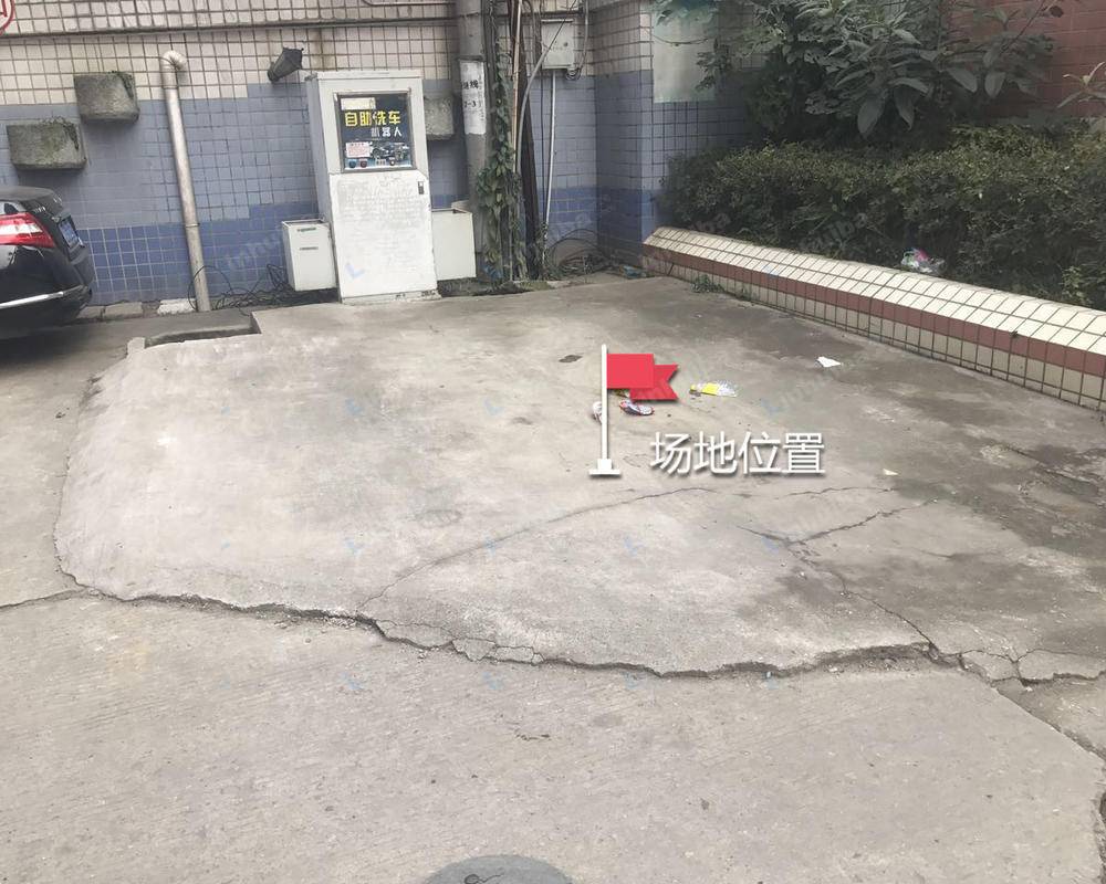 滨湖名都城 - 武汉市滨湖名都城侧门出口