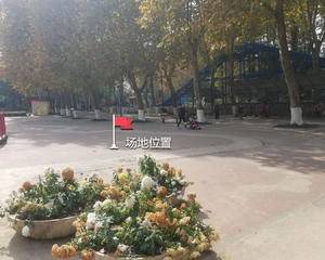 中山游乐园高空飞翔旁边空地